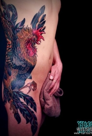 侧腰彩绘公鸡纹身图案