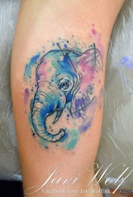 大臂彩色泼墨大象纹身图案
