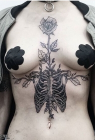 腹部超个性的玫瑰骷髅黑灰纹身图案