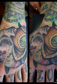 手背欧美school锤头鲨骷髅纹身图案
