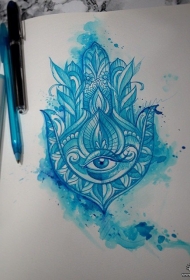 欧美蓝色法蒂玛之手纹身图案手稿