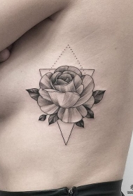 女性侧腰几何玫瑰纹身tattoo图案
