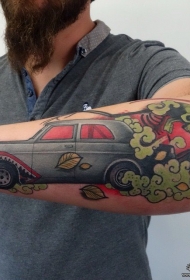 小臂汽车彩绘欧美纹身图案