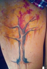 大腿彩色泼墨树纹身图案