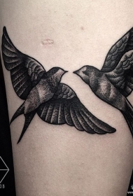 大臂两只黑灰燕子纹身tattoo图案