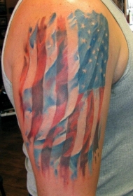 手臂水彩画风格美国国旗彩色纹身图案