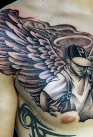 胸部设计有趣的黑白天使男孩纹身图案
