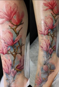 写实风格的彩色逼真花卉脚踝纹身图案