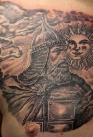 old school胸部彩色的中世纪战士与阳光纹身图案