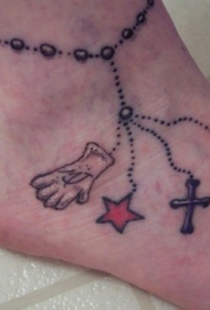 脚踝心形十字架和手套星星彩色纹身图案