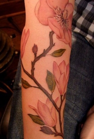 插画风格的粉红色花朵树枝手臂纹身图案