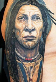 手臂美国土著老人肖像纹身图案