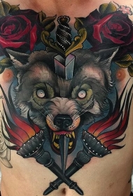 胸部美国传统彩色狼与匕首和火把纹身图案