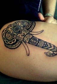大腿波利尼西亚风格的黑白大象纹身图案