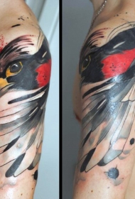 手臂抽象彩绘鹰个性纹身图案