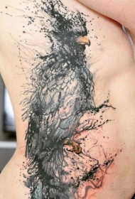 侧肋抽象的泼墨大鹰纹身图案