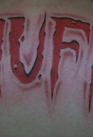 背部红色的3D字母纹身图案