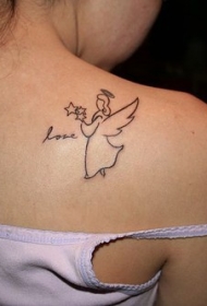 小可爱天使和字母背部纹身图案