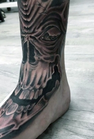 脚踝很酷的外星人黑白头骨纹身图案