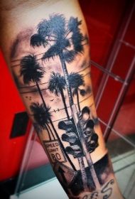 壮观的写实棕榈树与路标手臂纹身图案
