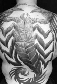 满背外星生物蝎子个性纹身图案