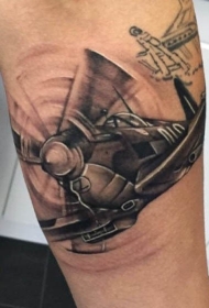 令人难以置信的写实风格彩色二战战斗机手臂纹身图案
