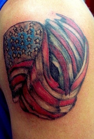 彩色美国国旗手臂纹身图案