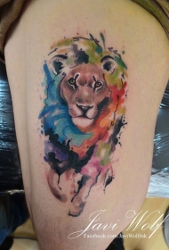 大腿水彩风格的狮子纹身图案