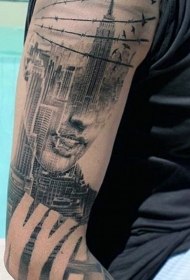 手臂女人肖像结合美国大城市纹身图案