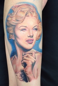 手臂3D五彩的玛丽莲梦露肖像纹身图案
