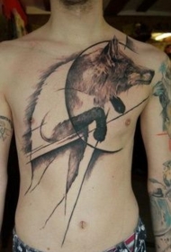胸部抽象风格的狼纹身图案