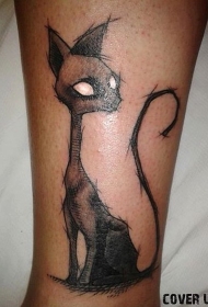 不寻常的奇怪猫脚踝纹身图案