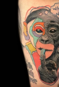 插画风格彩色可爱的猴子和字母手臂纹身图案