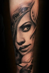 手臂3D黑色的神秘女性肖像纹身图案