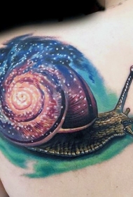 背部3D逼真的蜗牛与星空纹身图案