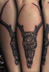 小腿3D动物头骨与部落饰品纹身图案