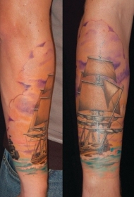 美丽的彩色中世纪帆船手臂纹身图案