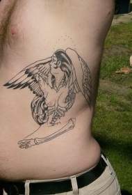 有翅膀的裸体天使侧肋纹身图案