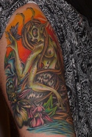 手臂彩色外星美人鱼女孩纹身图案