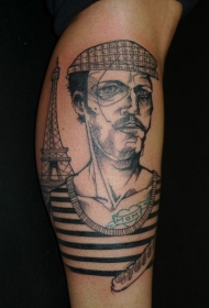 old school法国男子与埃菲尔铁塔手臂纹身图案