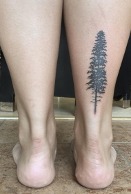 简单的黑色孤独树脚踝纹身图案