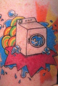 个性的洗衣机彩色纹身图案