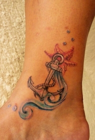 脚踝传统的水和船锚海星纹身图案
