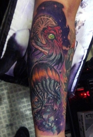 手臂壮丽的五彩水母个性纹身图案
