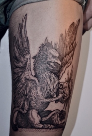 大腿格里芬神兽个性纹身图案