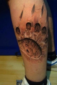 小腿很酷的3D熊爪印纹身图案