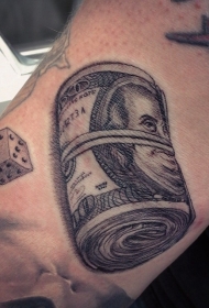 手臂3D黑色的美元钞票和骰子纹身图案