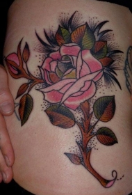 腰部经典的粉色玫瑰纹身图案
