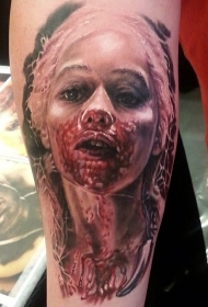 彩色恐怖风格血腥女人肖像手臂纹身图案