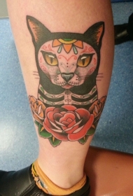 墨西哥风格的彩色猫与玫瑰脚踝纹身图案